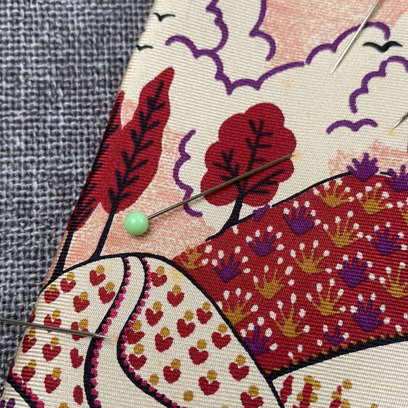 Vintage Ted Lapidus Andes Mountain Peru Chullo Landscape Silk Tie Wine Plum - Picture 12 of 13